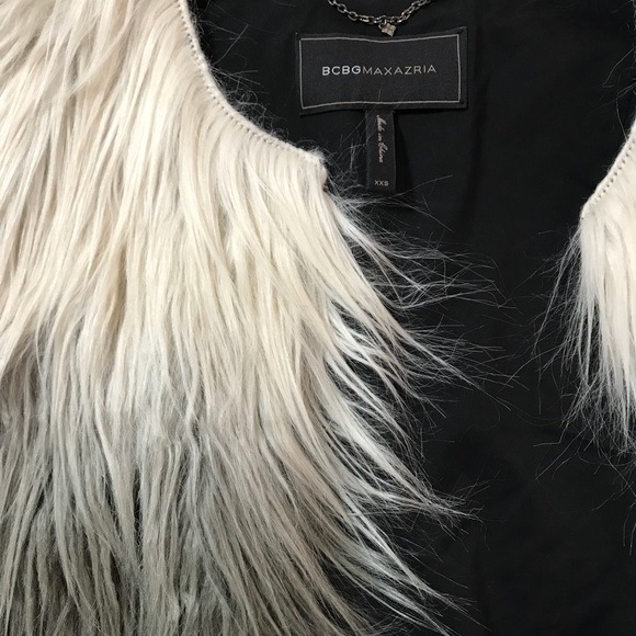 BCBG faux fur vest - Picture 2 of 2